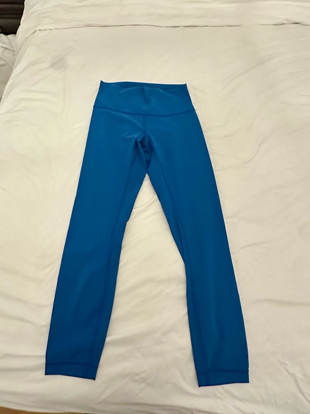 lululemon athletica HR wunder under